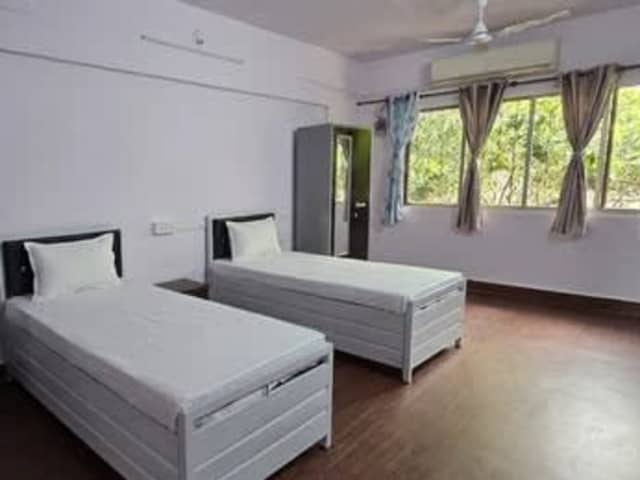 New Premium Shared accommodation for Males in Sher E Punjab, Andheri East — bedroom interior view