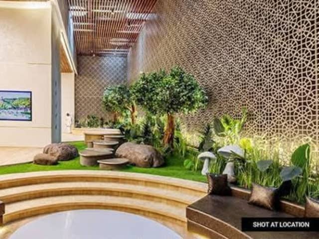 Single occupancy room available for female in Hiranandani || Powai — verified flat photo 1