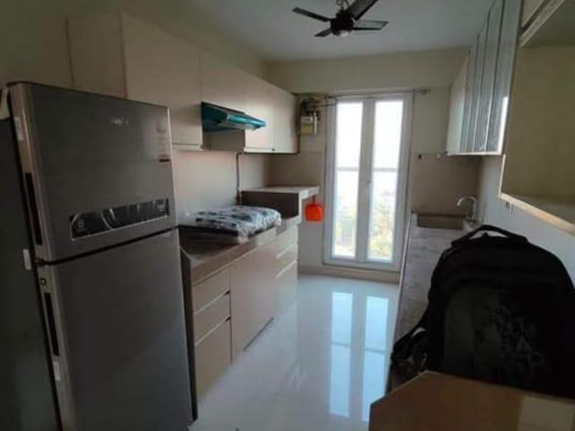 1 & 2 Bhk Flat in Kurla East — living area and home amenities
