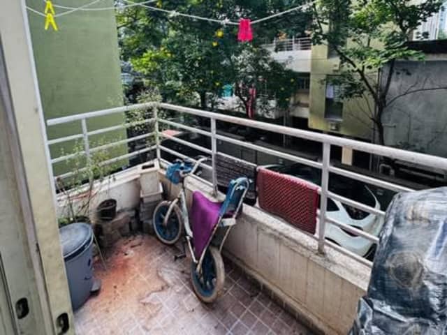 SPACIOUS 1BHK FLAT AVAILABLE FOR RENT — living area and home amenities