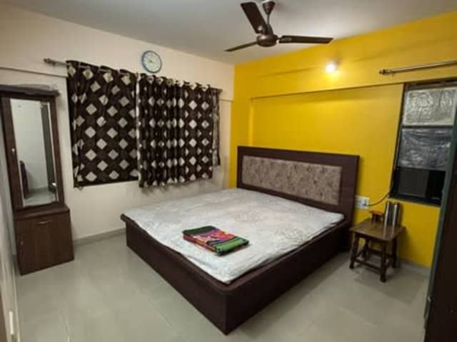 Cozy Single Occupancy Room in 3BHK Apartment — bedroom interior view