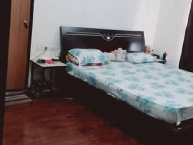 2BHK Flat in Hinjewadi for Female Flatmate — bedroom interior view