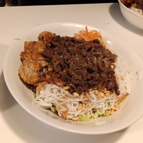 Bò bún