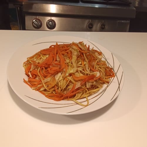Nouilles sautées aux légumes