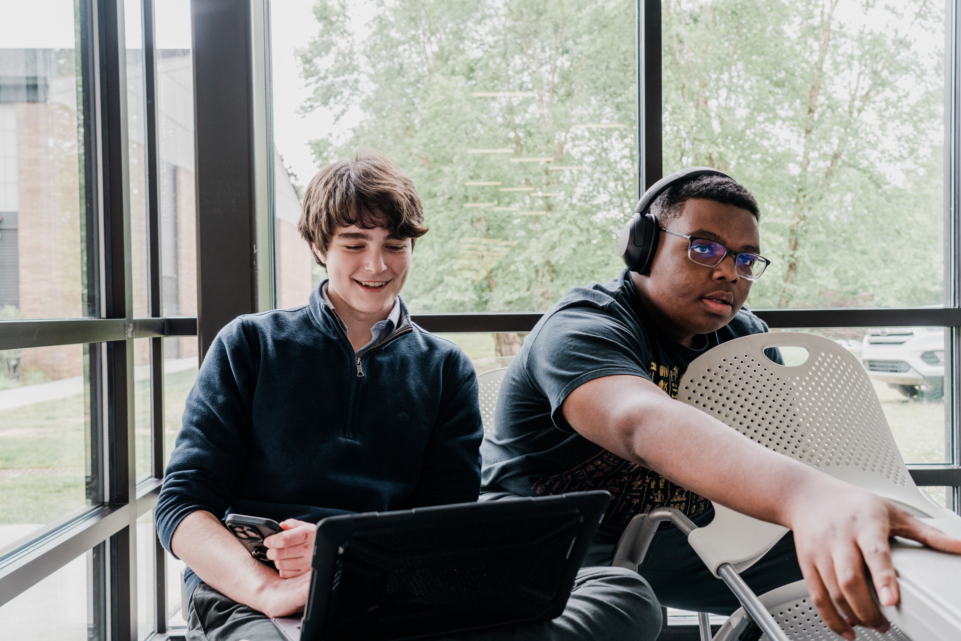 Image from emiliano.gl