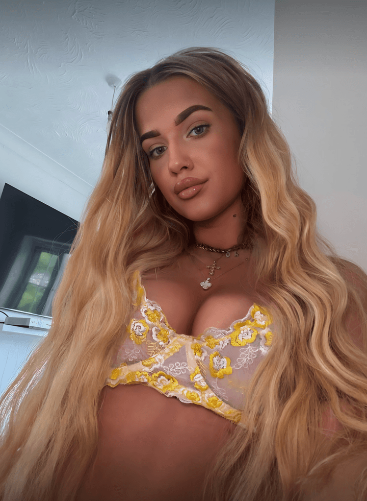 Olivia 💛 OnlyFans