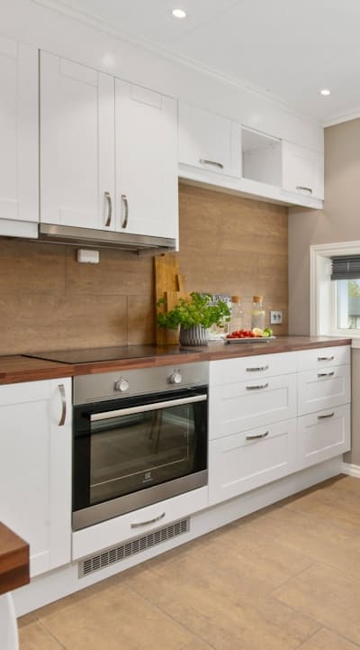 Alt text: Organic seedling compost ingredients - kitchen scraps, yard waste, and more