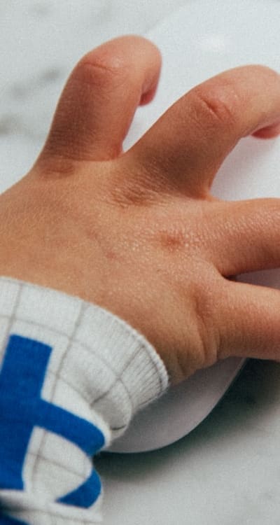 Proper watering is crucial for the health and vitality of your sunflower plants. Sunflowers have moderate water needs, and striking the right balance is essential to ensure optimal growth. Overwatering can lead to root rot and other fungal diseases, while underwatering can cause stunted growth and wilting. When it comes to watering your sunflowers, its important to keep a few key factors in mind. First, consider the weather conditions. Sunflowers require more water during hot and dry periods, so be sure to increase the frequency of watering during these times. Second, pay attention to the soil moisture. Stick your hand in the soil to determine if its dry or moist before watering. Remember, maintaining proper watering is crucial for the health of your sunflower plants.