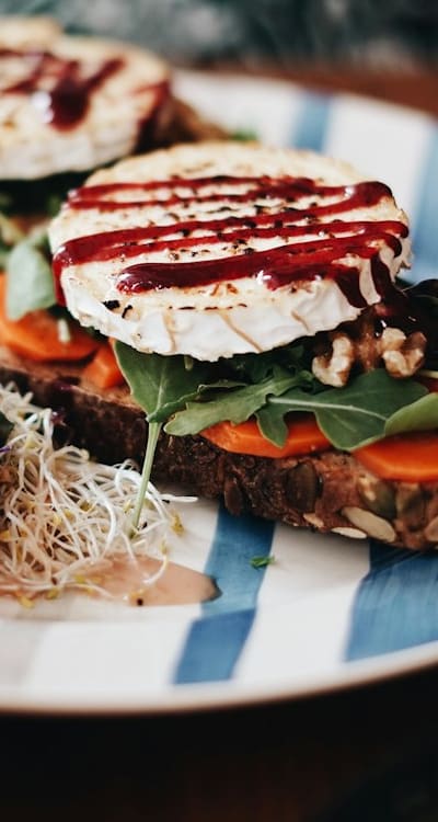 Protecting kale seedlings with organic fungicides