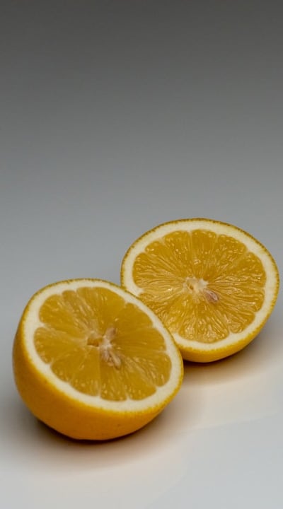 Signs of nutrient deficiencies in aquaponic bean plants.