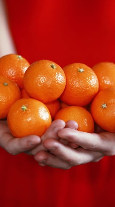 Tangible object referenced: Fruits