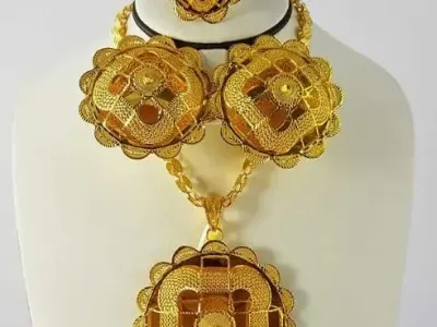 Complete Necklaces , Can make in different size. 