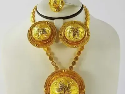 Complet Necklaces , Can make in different size.