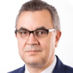 Theodor
- Director comercial România