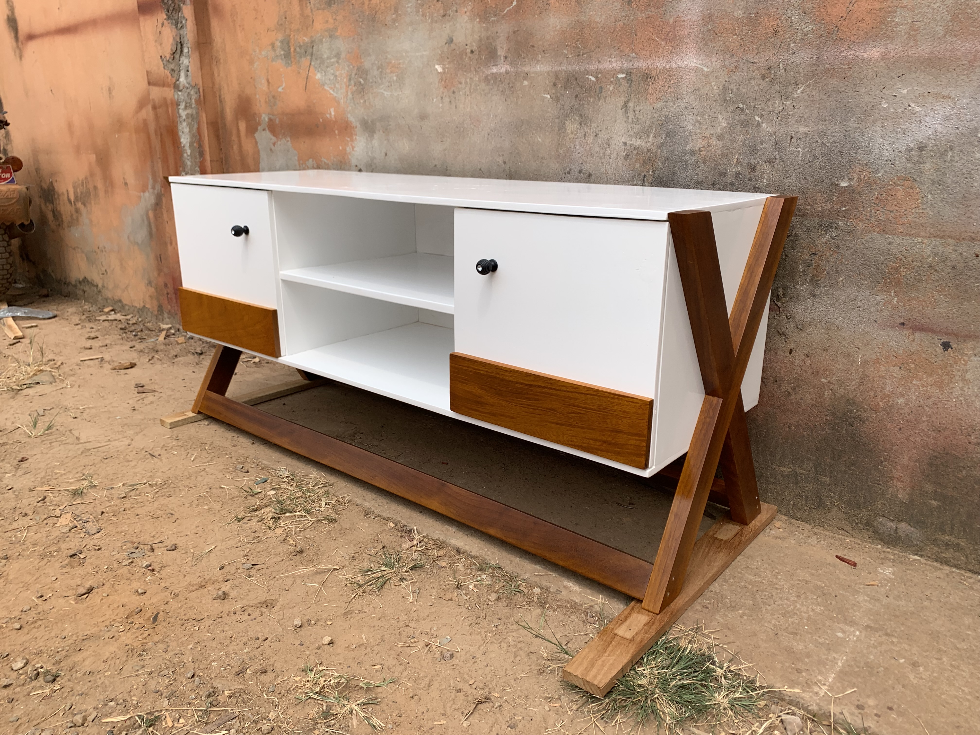 Meuble T V - 26