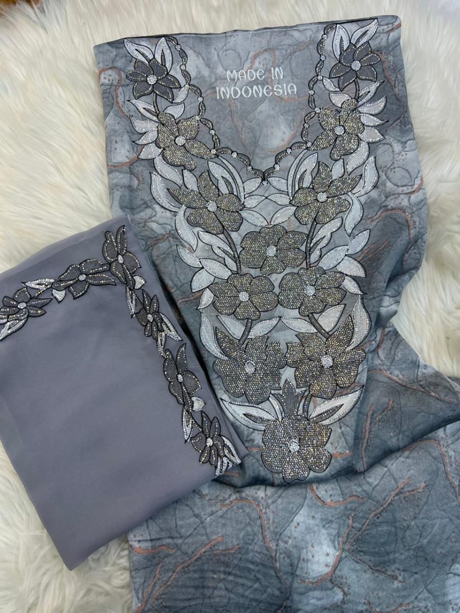 Mikhwar Andaloussi Gris Brode - Tissu Mariage 3ars Maroc couleur gris et noir - Mikhwar UAE authentique disponible au Maroc chez Zargue