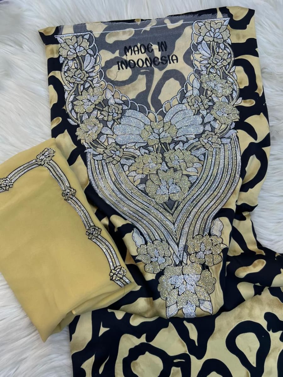 Mikhwar Andaloussi Tiger Beige - Tissu 3ars Mariage UAE Premium couleur beige et noir - Mikhwar UAE authentique disponible au Maroc chez Zargue