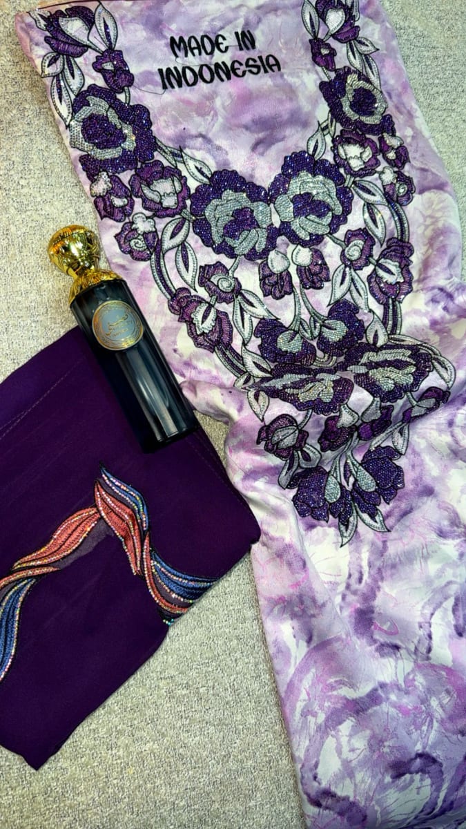 Mikhwar Andaloussi Violet Brode - Tissu Mariage 3ars Maroc couleur violet et noir - Mikhwar UAE authentique disponible au Maroc chez Zargue