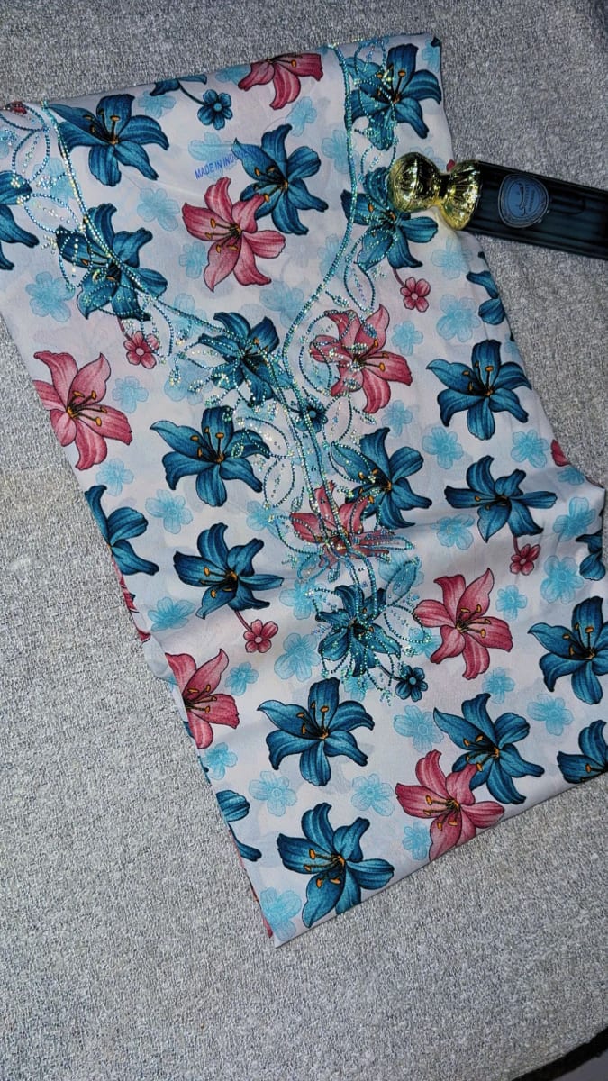 Mikhwar Andaloussi Bleu Brode - Tissu Mariage 3ars Maroc couleur bleu et rose - Mikhwar UAE authentique disponible au Maroc chez Zargue