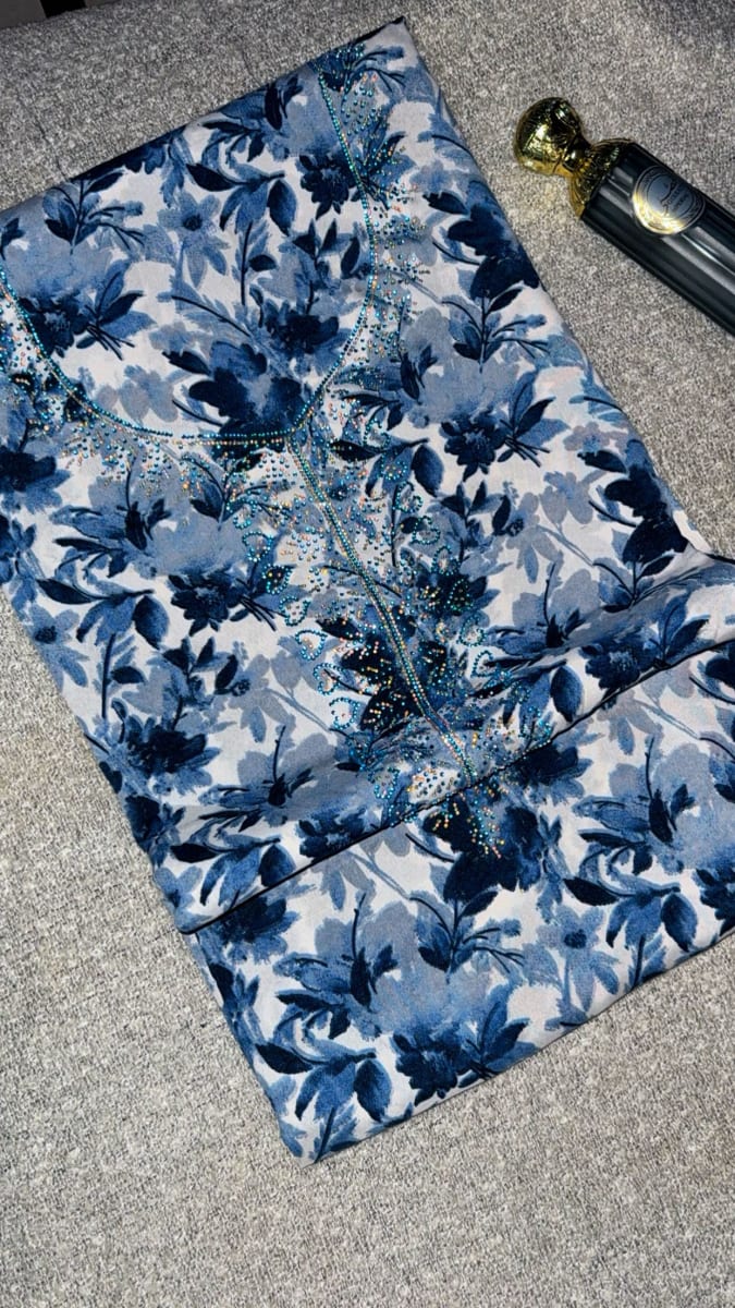 Mikhwar Andaloussi Bleu Brode - Tissu Mariage 3ars Maroc couleur bleu et blanc - Mikhwar UAE authentique disponible au Maroc chez Zargue