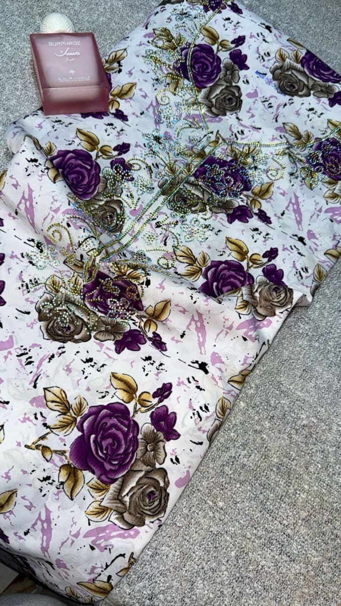 Mikhwar Andaloussi Blanc Brode - Tissu Mariage 3ars Maroc couleur blanc et violet - Mikhwar UAE authentique disponible au Maroc chez Zargue