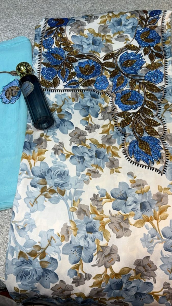 Mikhwar Andaloussi Bleu Brode - Tissu Mariage 3ars Maroc couleur bleu et doré - Mikhwar UAE authentique disponible au Maroc chez Zargue