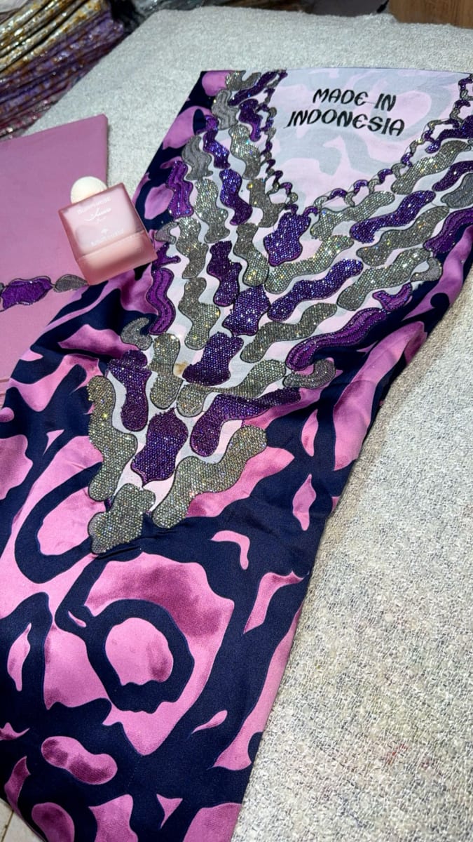 Mikhwar Andaloussi Tiger Rose - Tissu 3ars Mariage UAE Premium couleur rose et noir - Mikhwar UAE authentique disponible au Maroc chez Zargue