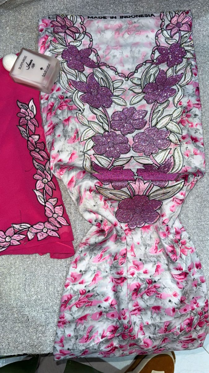 Mikhwar Andaloussi Rose Brode - Tissu Mariage 3ars Maroc couleur rose et violet - Mikhwar UAE authentique disponible au Maroc chez Zargue