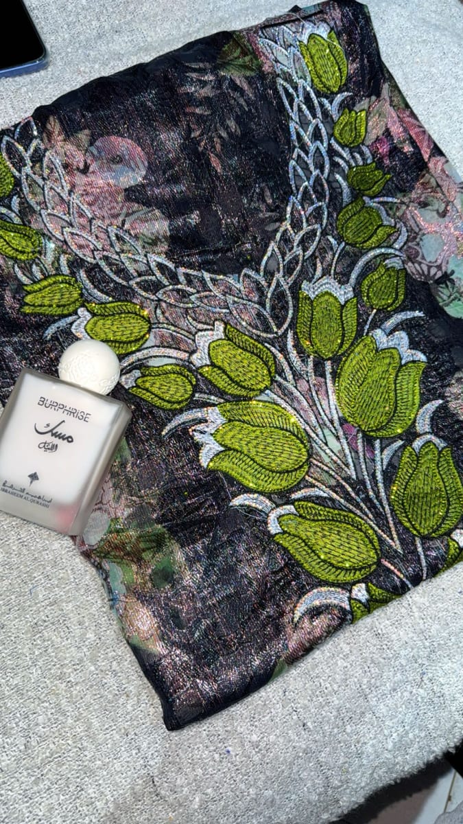 Tlija Italie Noir Elegant - Tissu Caftan Mariage Marocain couleur noir et vert - Mikhwar UAE authentique disponible au Maroc chez Zargue