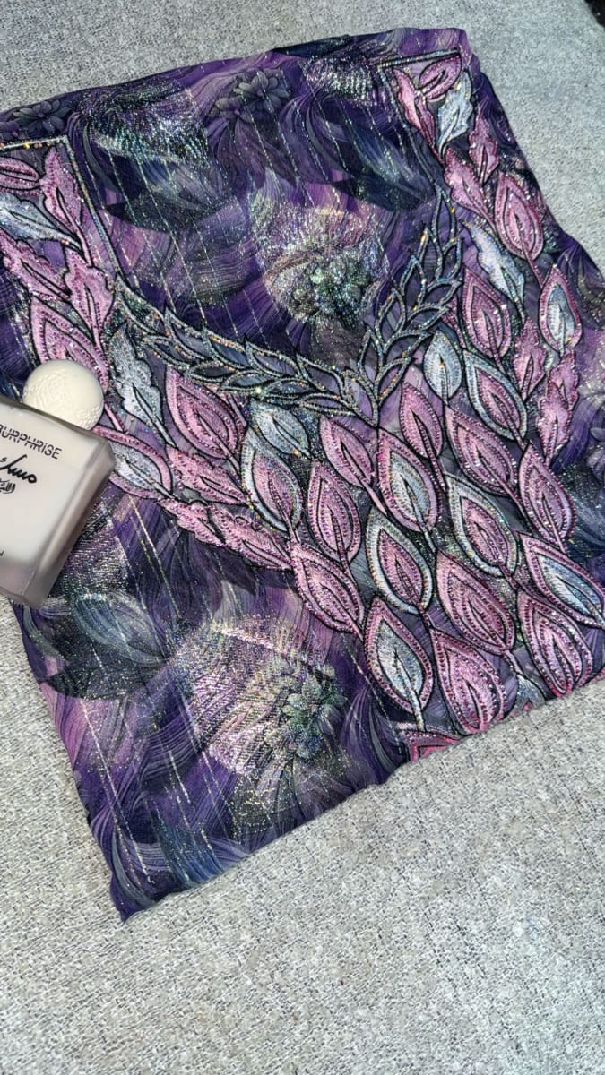 Tlija Italie Violet Elegant - Tissu Caftan Mariage Marocain couleur violet et rose - Mikhwar UAE authentique disponible au Maroc chez Zargue