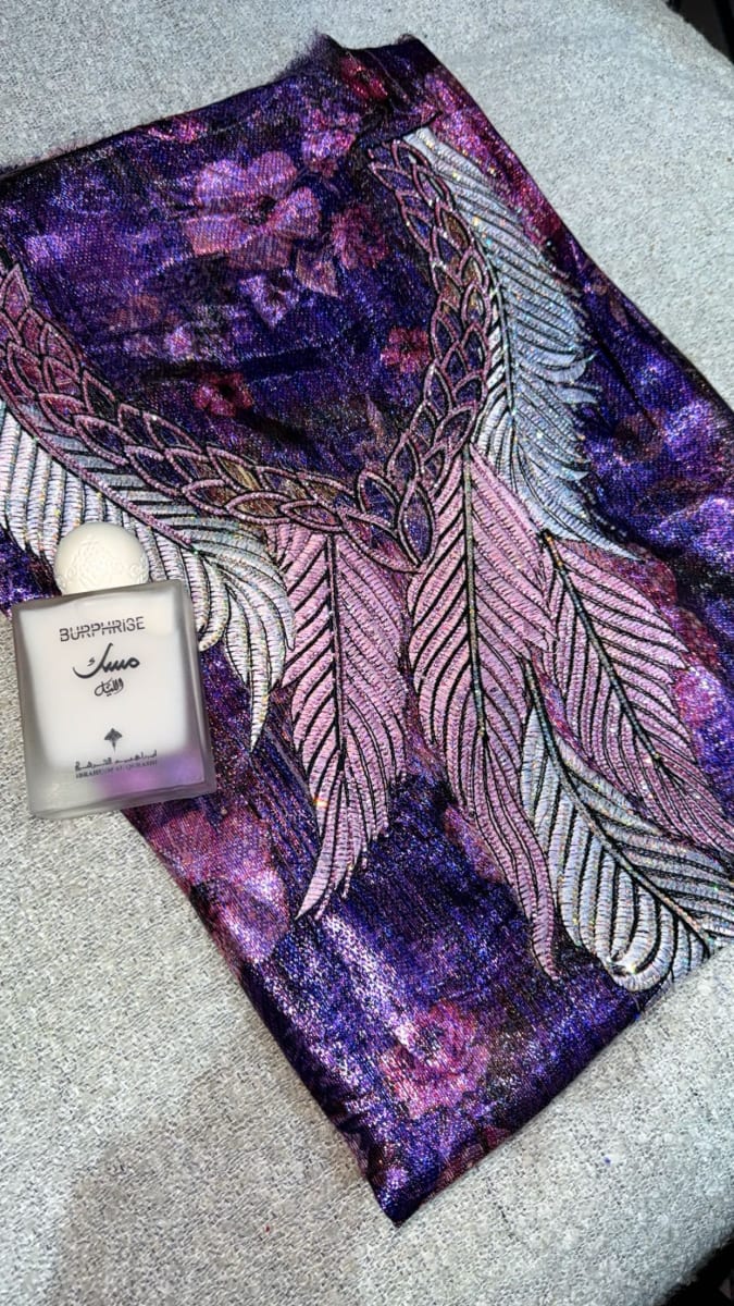 Tlija Italie Violet Elegant - Tissu Caftan Mariage Marocain couleur violet et rose - Mikhwar UAE authentique disponible au Maroc chez Zargue