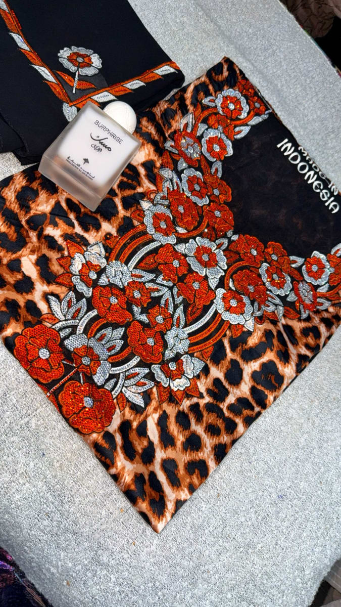 Mikhwar Andaloussi Tiger Orange - Tissu 3ars Mariage UAE Premium couleur orange et noir - Mikhwar UAE authentique disponible au Maroc chez Zargue