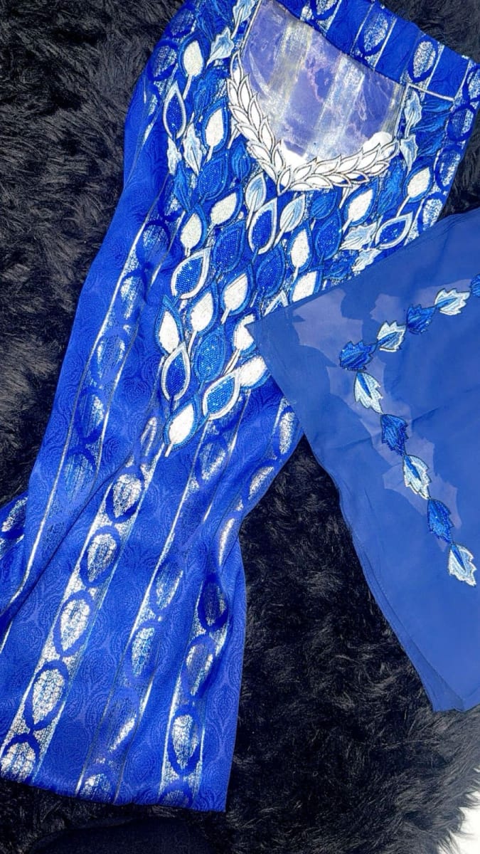 Mikhwar Jawhara Bleu - Tissu Luxe 3ars Mariage UAE couleur bleu et blanc - Mikhwar UAE authentique disponible au Maroc chez Zargue