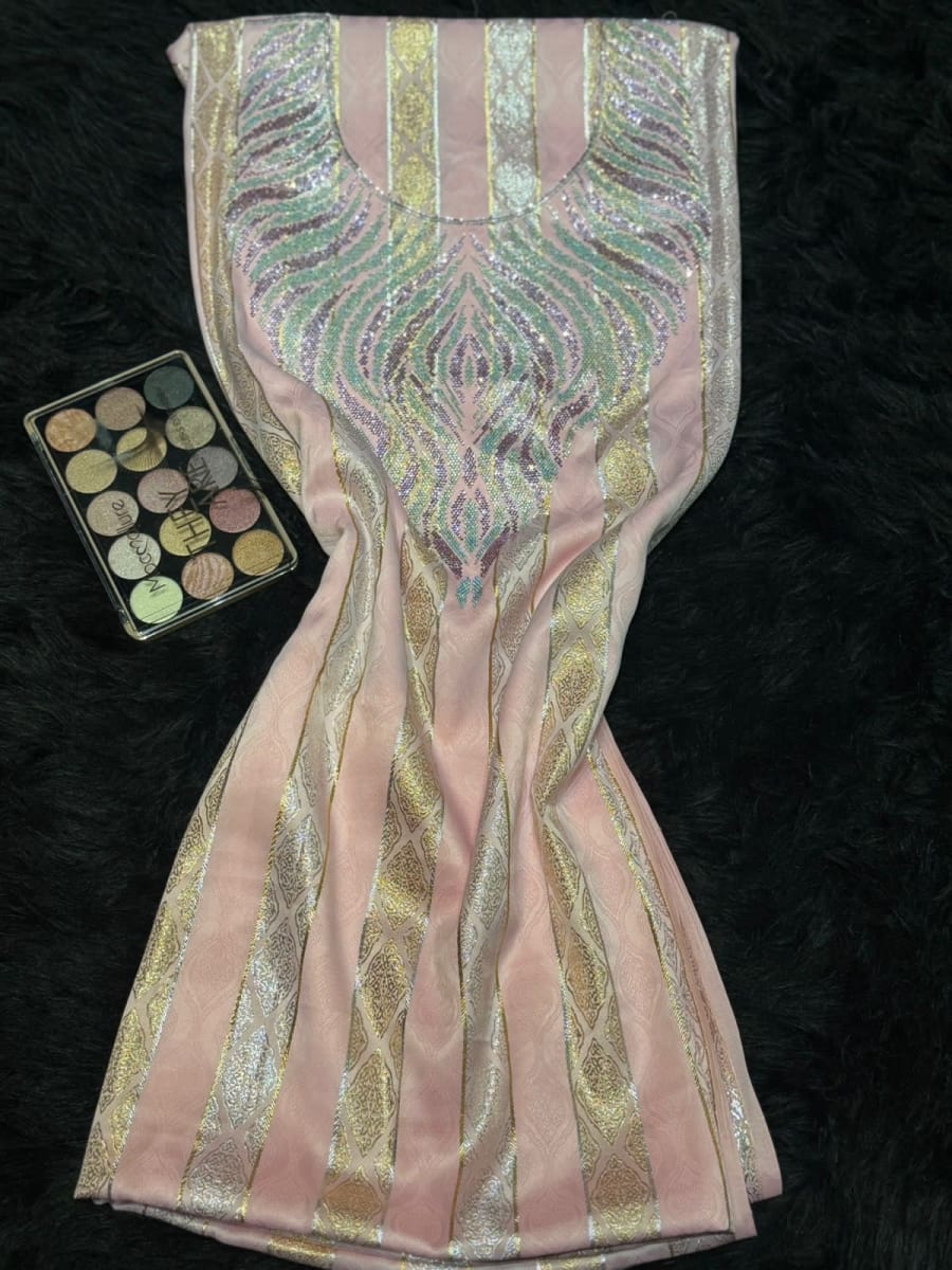 Mikhwar Jawhara Rose - Tissu Luxe 3ars Mariage UAE couleur rose et doré - Mikhwar UAE authentique disponible au Maroc chez Zargue