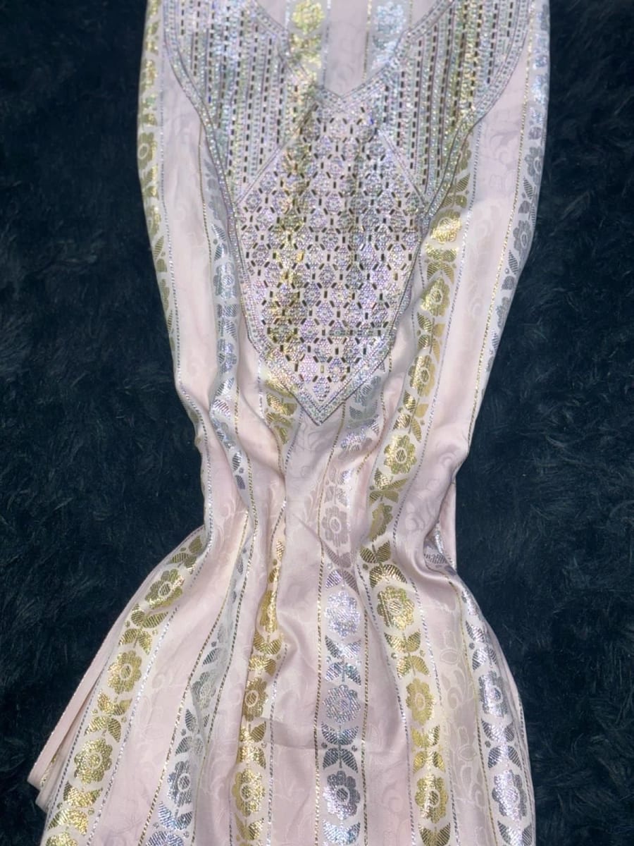 Mikhwar Jawhara Rose - Tissu Luxe 3ars Mariage UAE couleur rose et doré - Mikhwar UAE authentique disponible au Maroc chez Zargue