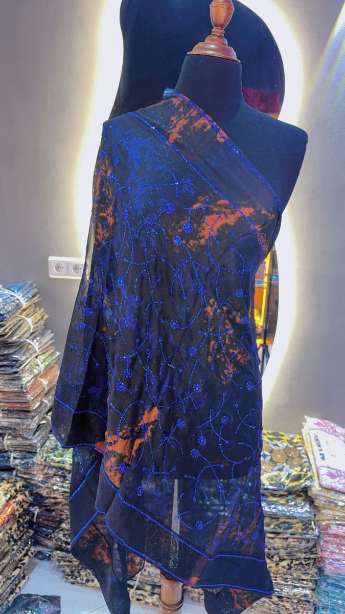 Foulard Tlija Bleu - Chale Elegant UAE Mariee Marocaine couleur bleu et orange - Foulard UAE authentique disponible au Maroc chez Zargue
