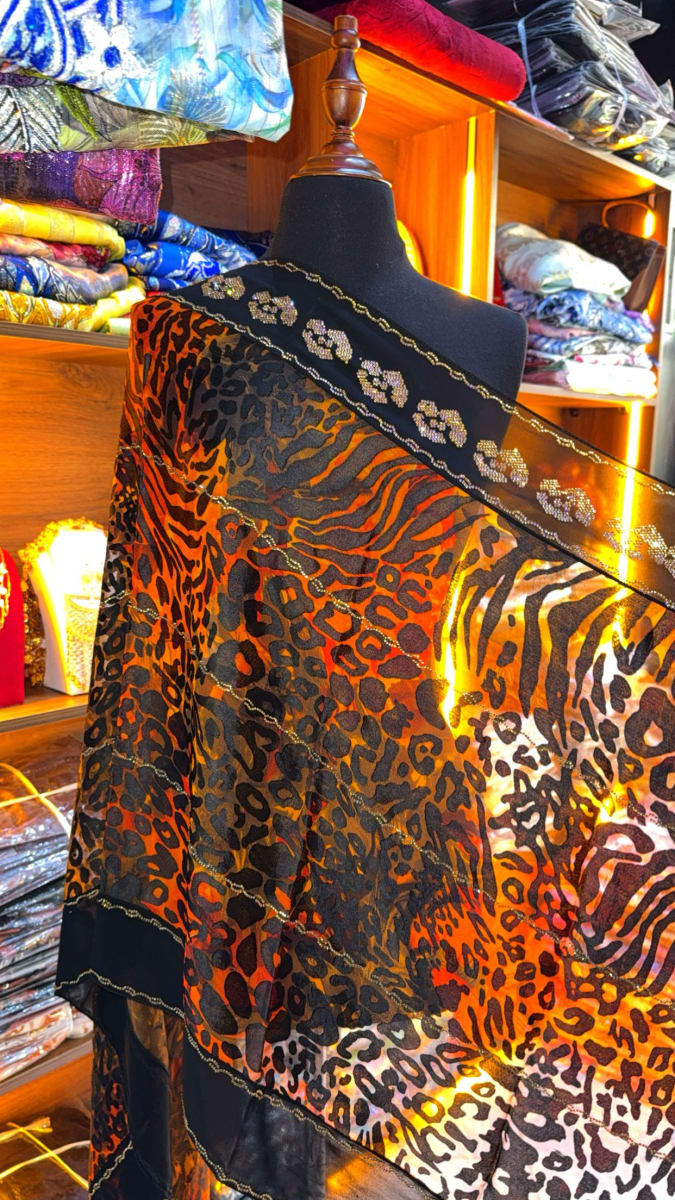 Foulard Chila Orange - Chale Traditionnel UAE Mariage 3ars couleur orange et noir - Foulard UAE authentique disponible au Maroc chez Zargue