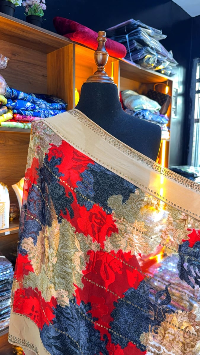 Foulard Tlija Rouge - Chale Elegant UAE Mariee Marocaine couleur rouge et bleu - Foulard UAE authentique disponible au Maroc chez Zargue
