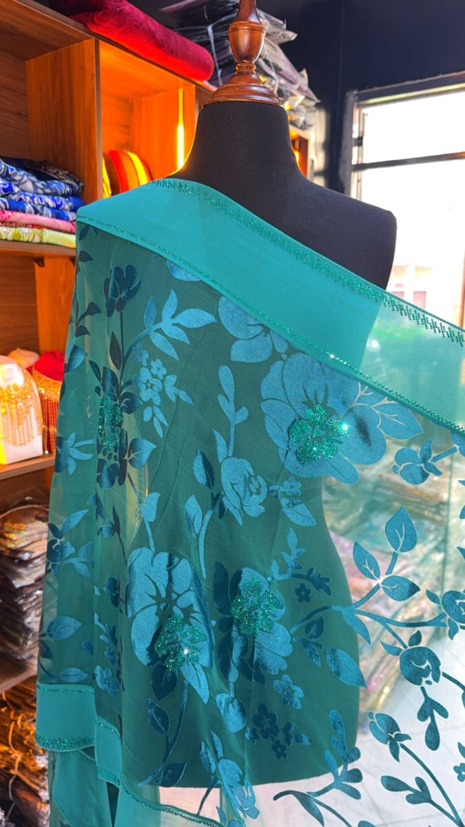 Foulard Tlija Turquoise - Chale Elegant UAE Mariee Marocaine couleur turquoise et bleu - Foulard UAE authentique disponible au Maroc chez Zargue