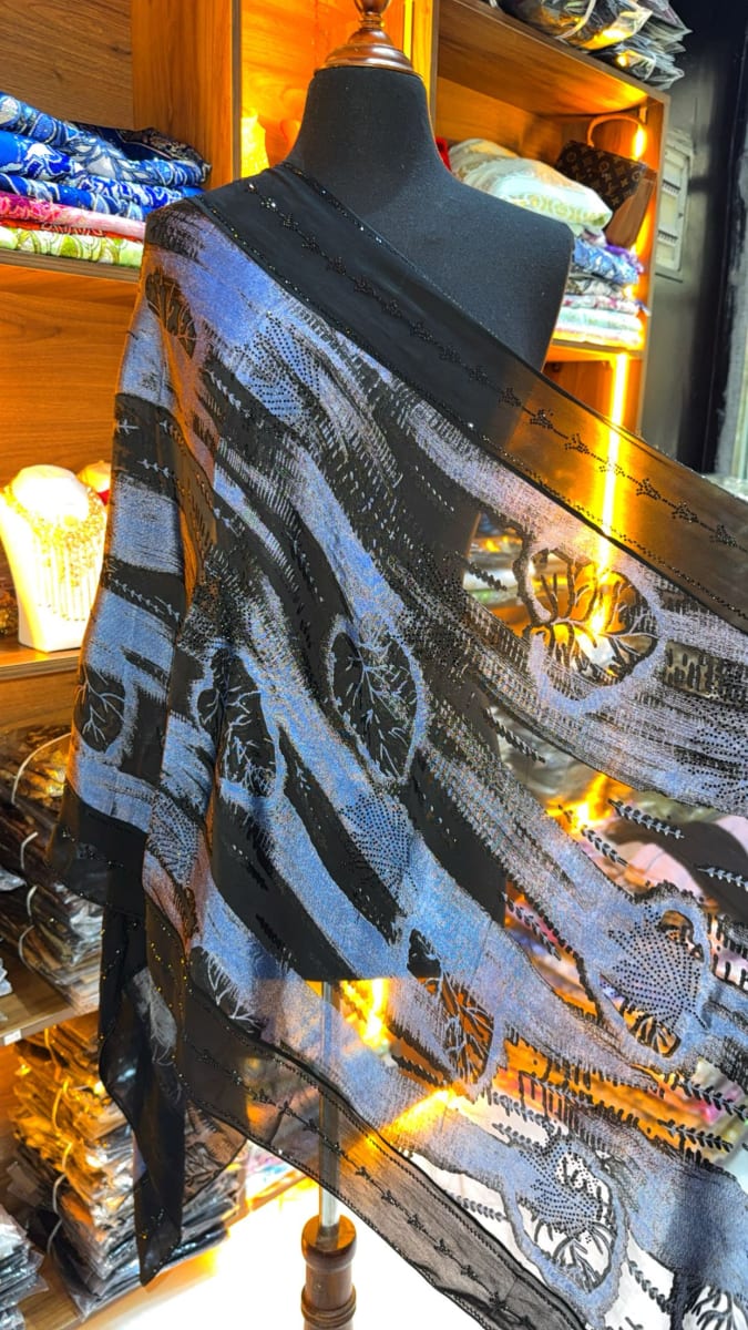 Foulard Carre Bleu UAE Premium - Chale Mariage Maroc couleur bleu et noir - Foulard UAE authentique disponible au Maroc chez Zargue