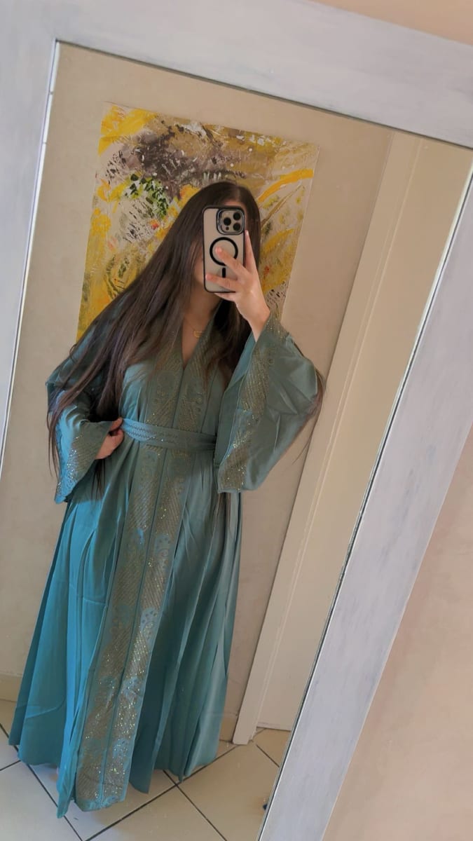Abaya Turquoise Premium UAE - Robe Elegante Mariage Maroc couleur turquoise et dore - Abaya Dubai authentique disponible au Maroc chez Zargue