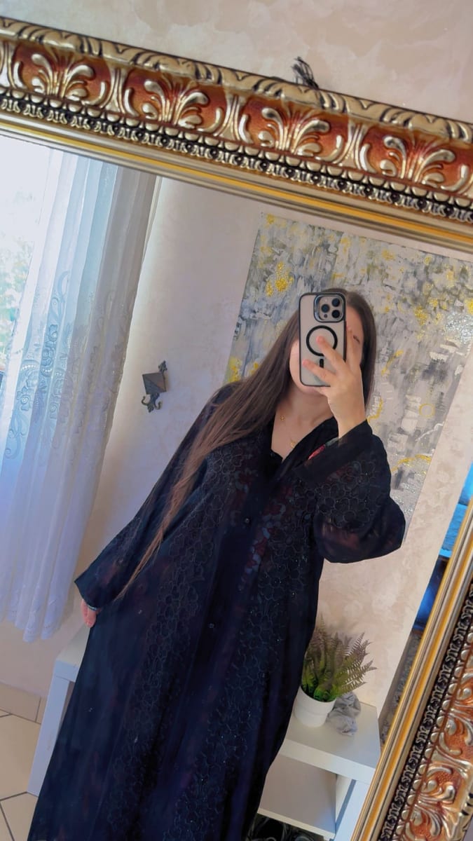 Abaya Noir Premium UAE - Robe Elegante Mariage Maroc couleur noir et doré - Abaya Dubai authentique disponible au Maroc chez Zargue