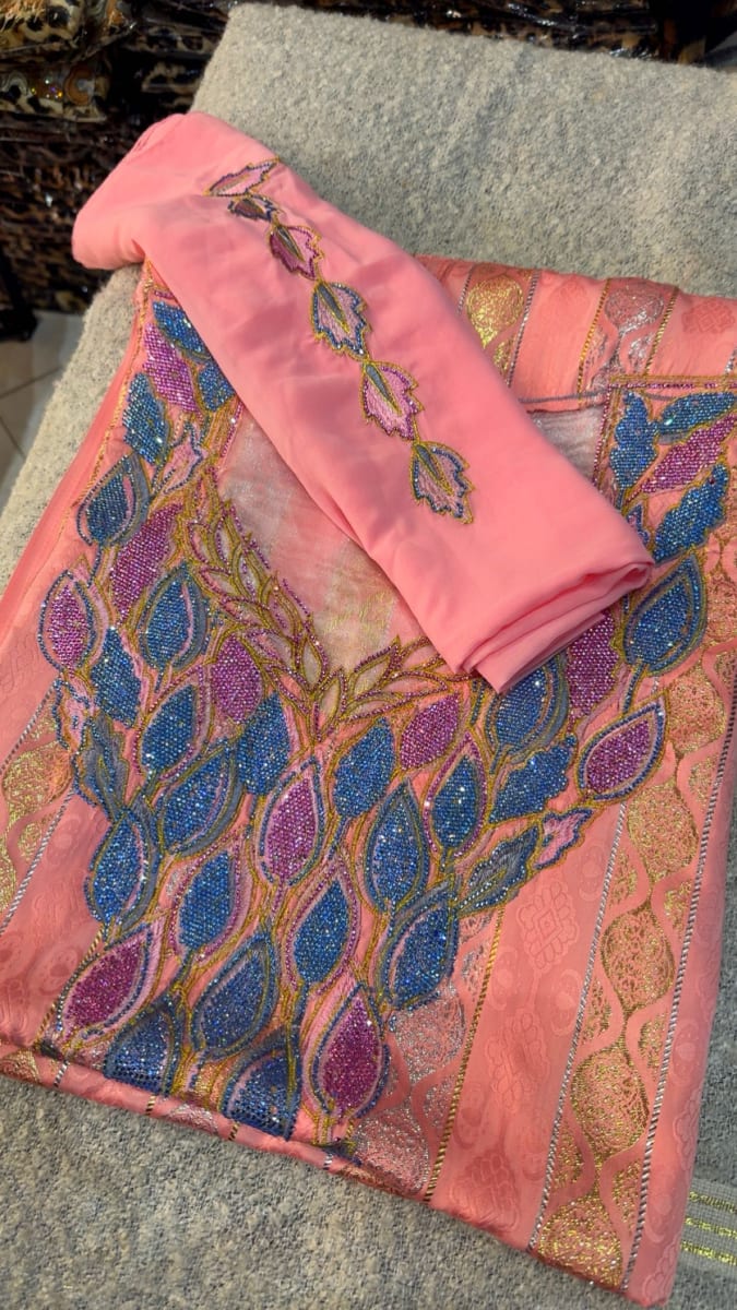 Mikhwar Jawhara Rose - Tissu Luxe 3ars Mariage UAE couleur rose et bleu - Mikhwar UAE authentique disponible au Maroc chez Zargue