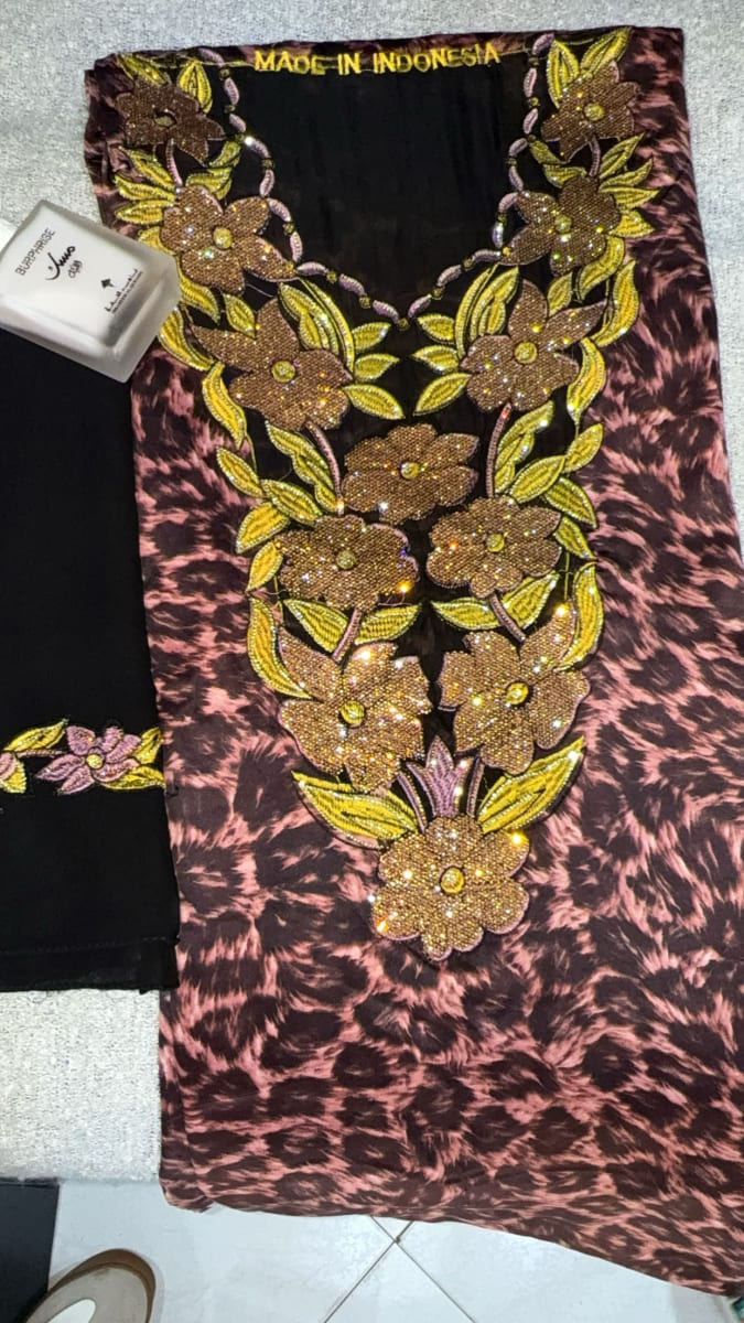 Mikhwar Andaloussi Tiger Noir - Tissu 3ars Mariage UAE Premium couleur noir et dore - Mikhwar UAE authentique disponible au Maroc chez Zargue