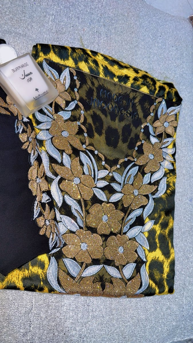 Mikhwar Andaloussi Tiger Noir - Tissu 3ars Mariage UAE Premium couleur noir et jaune - Mikhwar UAE authentique disponible au Maroc chez Zargue