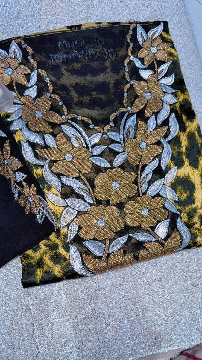 Mikhwar Andaloussi Tiger Noir - Tissu 3ars Mariage UAE Premium couleur noir et doré - Mikhwar UAE authentique disponible au Maroc chez Zargue