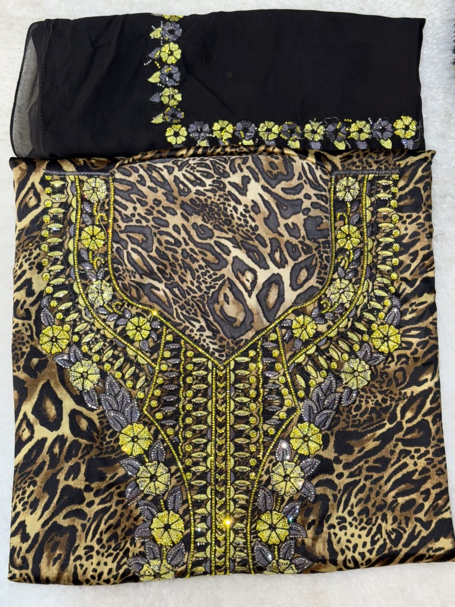Mikhwar Andaloussi Tiger Noir - Tissu 3ars Mariage UAE Premium couleur noir et doré - Mikhwar UAE authentique disponible au Maroc chez Zargue