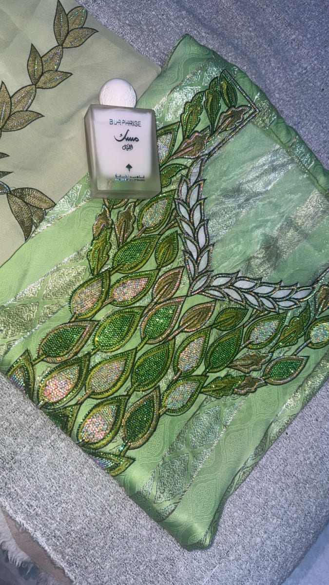 Mikhwar Jawhara Vert - Tissu Luxe 3ars Mariage UAE couleur vert et dore - Mikhwar UAE authentique disponible au Maroc chez Zargue