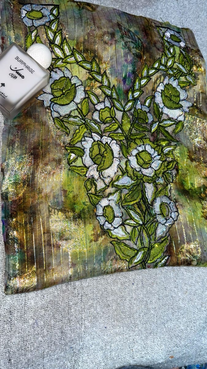 Tlija Italie Vert Elegant - Tissu Caftan Mariage Marocain couleur vert et doré - Mikhwar UAE authentique disponible au Maroc chez Zargue