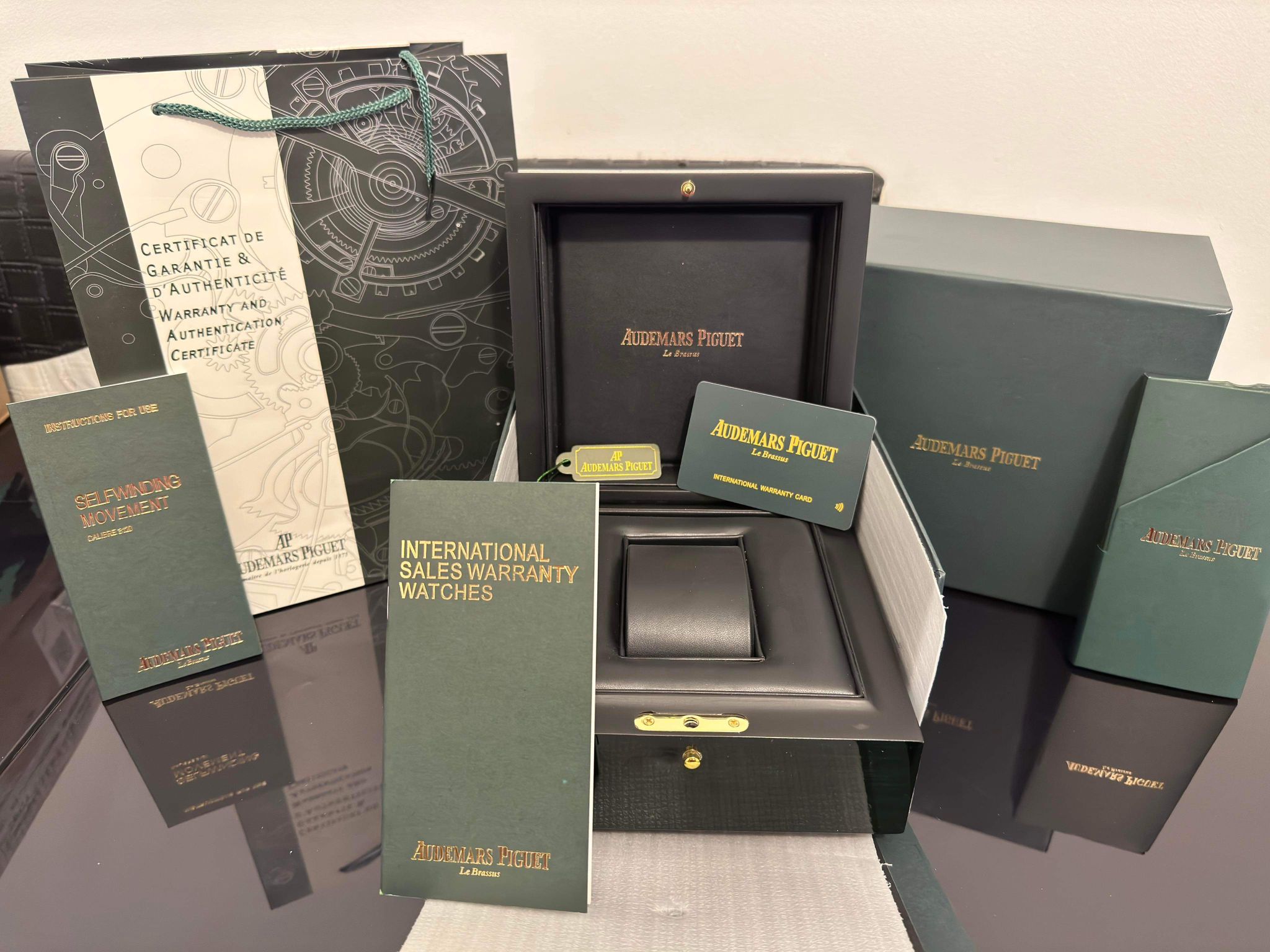 오데마 오데마 피게 시계 케이스 및 구성품  상세 이미지 3